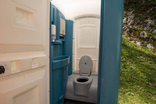 Best Emergency porta potty rental  in Thompson, ND